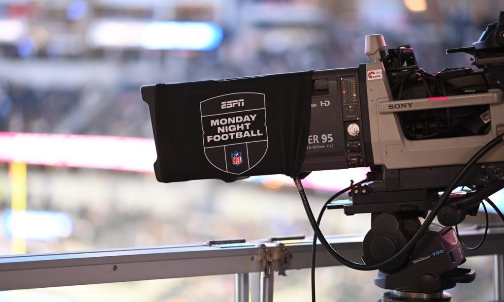 Fan Zone Fever: Sports Broadcasting for Interactive Engagement